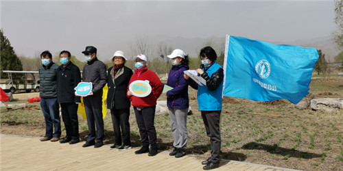 益起低碳 播种绿色——中华环保联合会举办环保公益植树活动